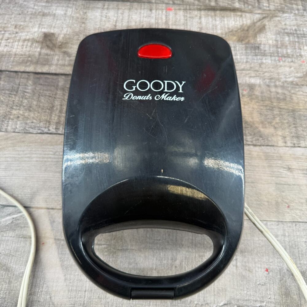 Goody Mini Donut & Waffle Maker Turns On